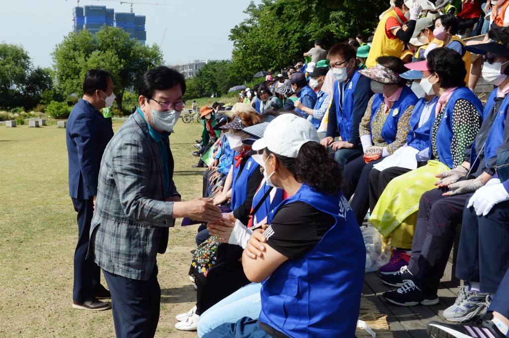 생태계교란식물제거및치어방류_(2).JPG 이미지