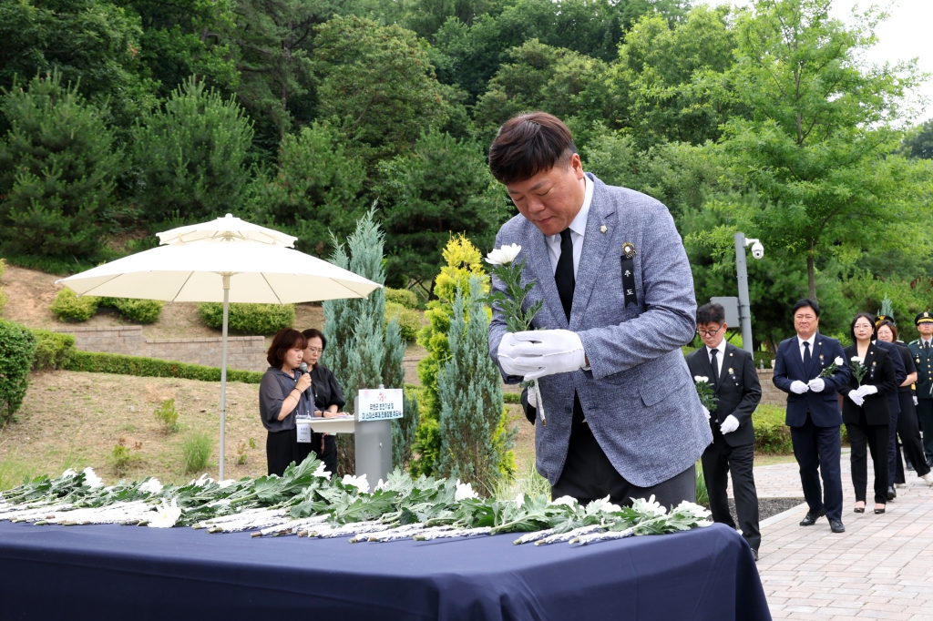 제76주년_유엔군초전기념_및_미_스미스부대_전물장병_추도식_(2).JPG 이미지