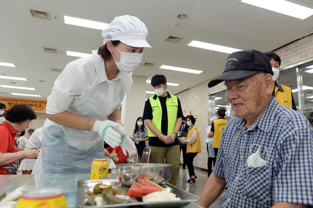 이마트오산점후원복달임행사_(13).JPG 이미지