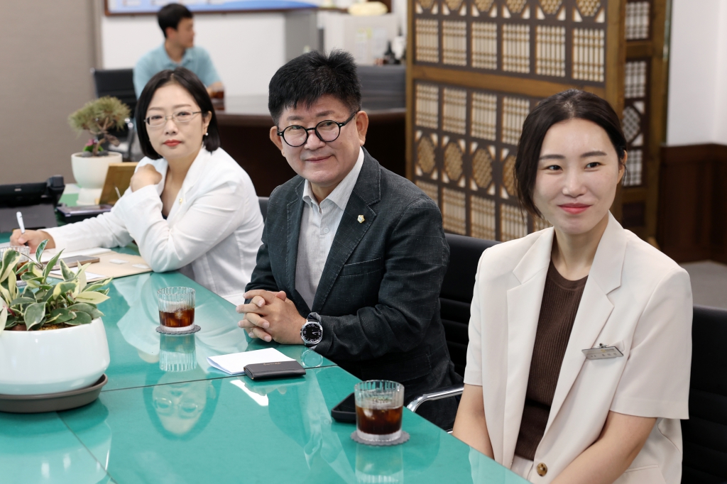 10대의원_유관기관_방문_(2).JPG 이미지