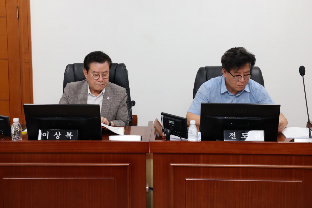 제285회제1차정례회행정사무감사특별위원회_(5).JPG 이미지