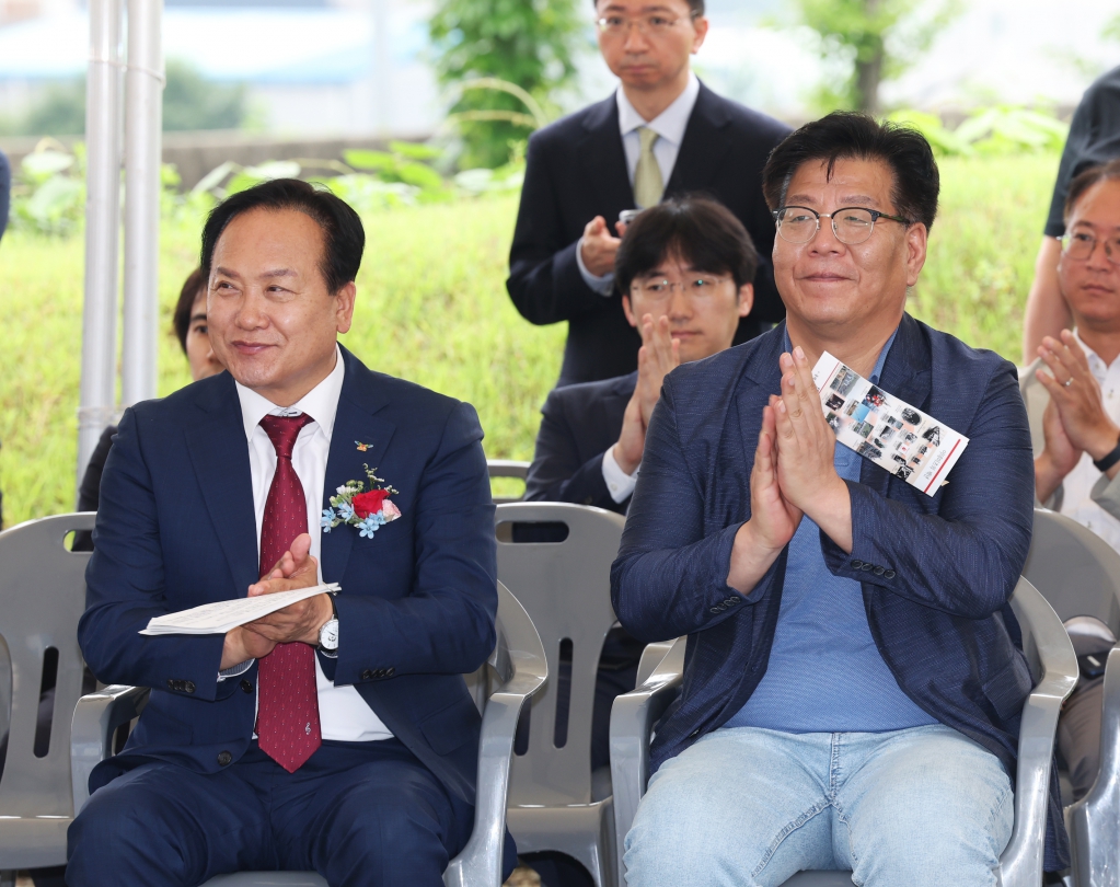 이데미츠코산개소식_(2).JPG 이미지