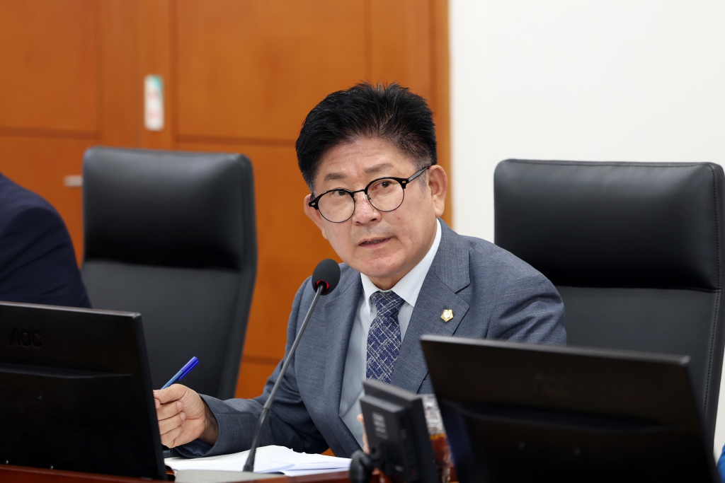 제306회오산시의회(임시회)조례심사특별위원회_(8).JPG 이미지