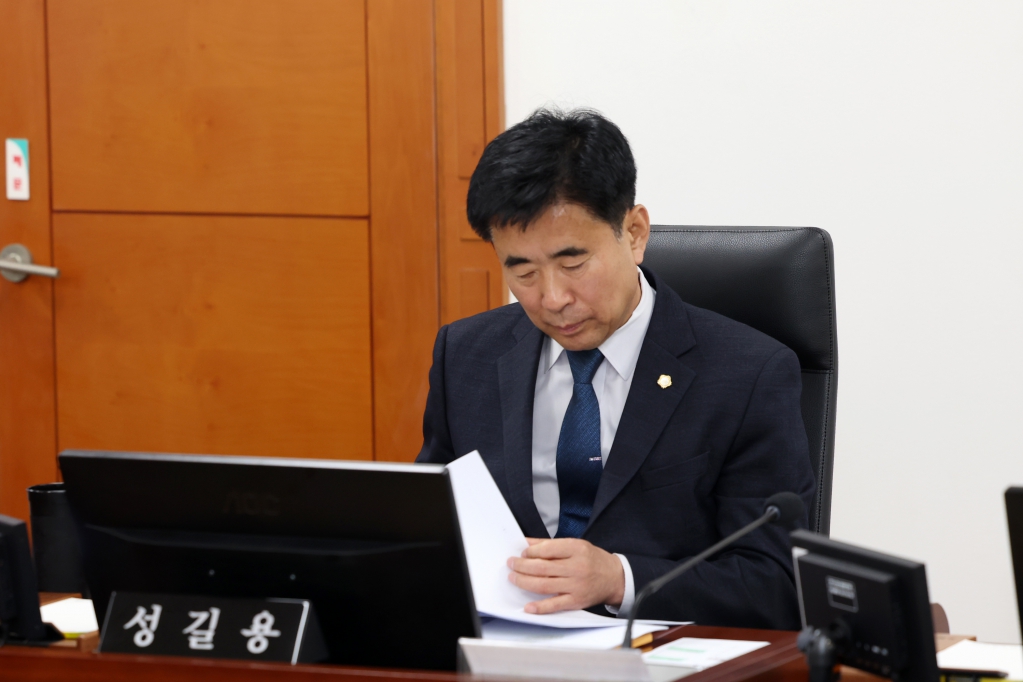 제301회오산시의회(임시회)조례심사특별위원회_(4).JPG 이미지
