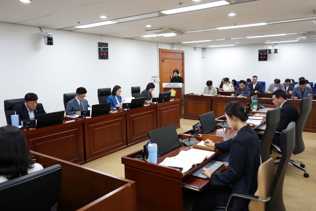제306회오산시의회(임시회)조례심사특별위원회_(4).JPG 이미지
