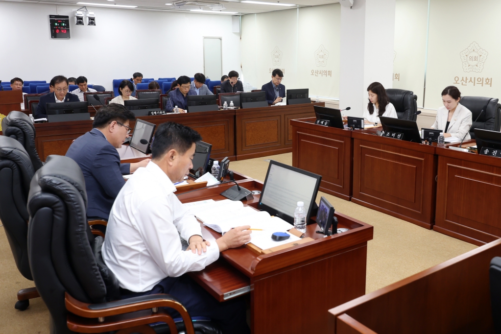 제287회임시회조례심사특별위원회_(11).JPG 이미지