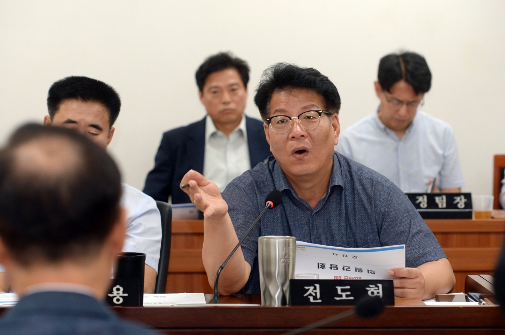 의원간담회