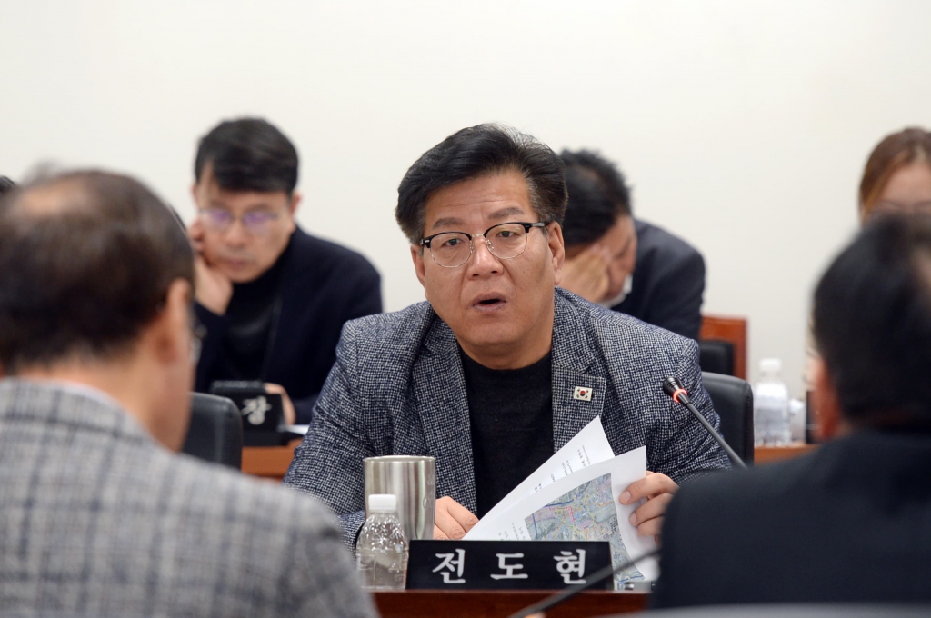 의원간담회