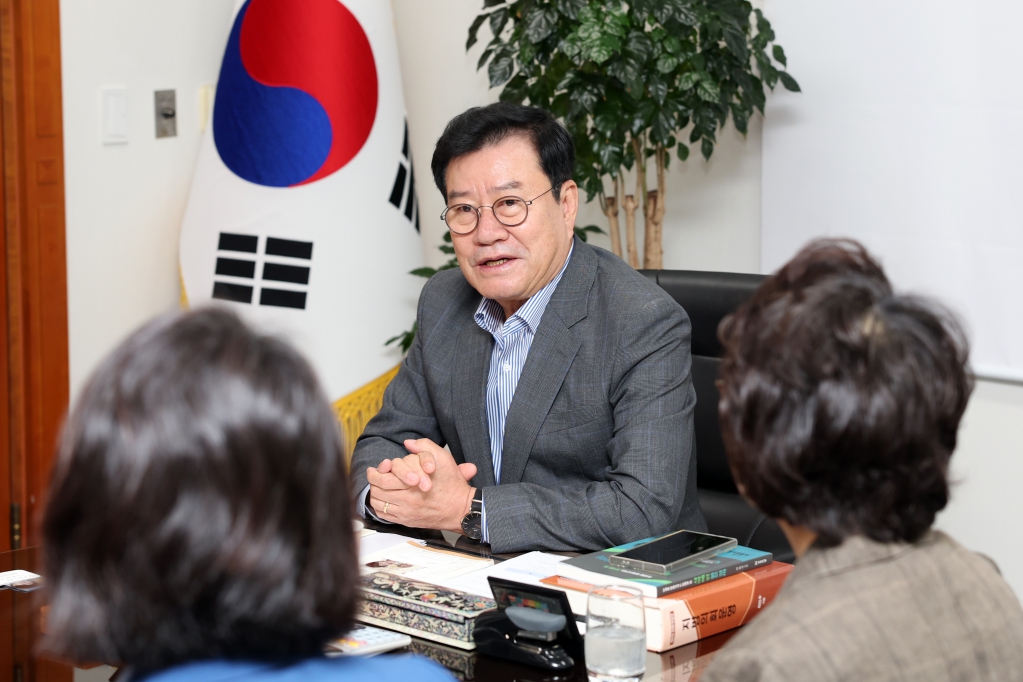 과천시의회육아연구모임의회방문_(2).JPG 이미지