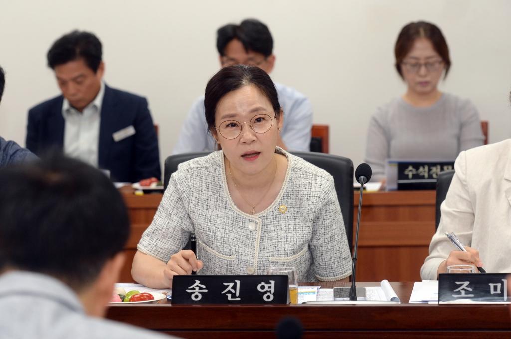 의원간담회