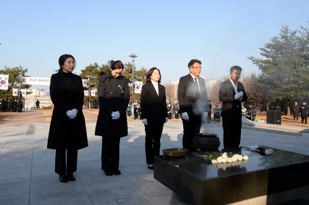 을사년신년현충탑참배_(8).JPG 이미지