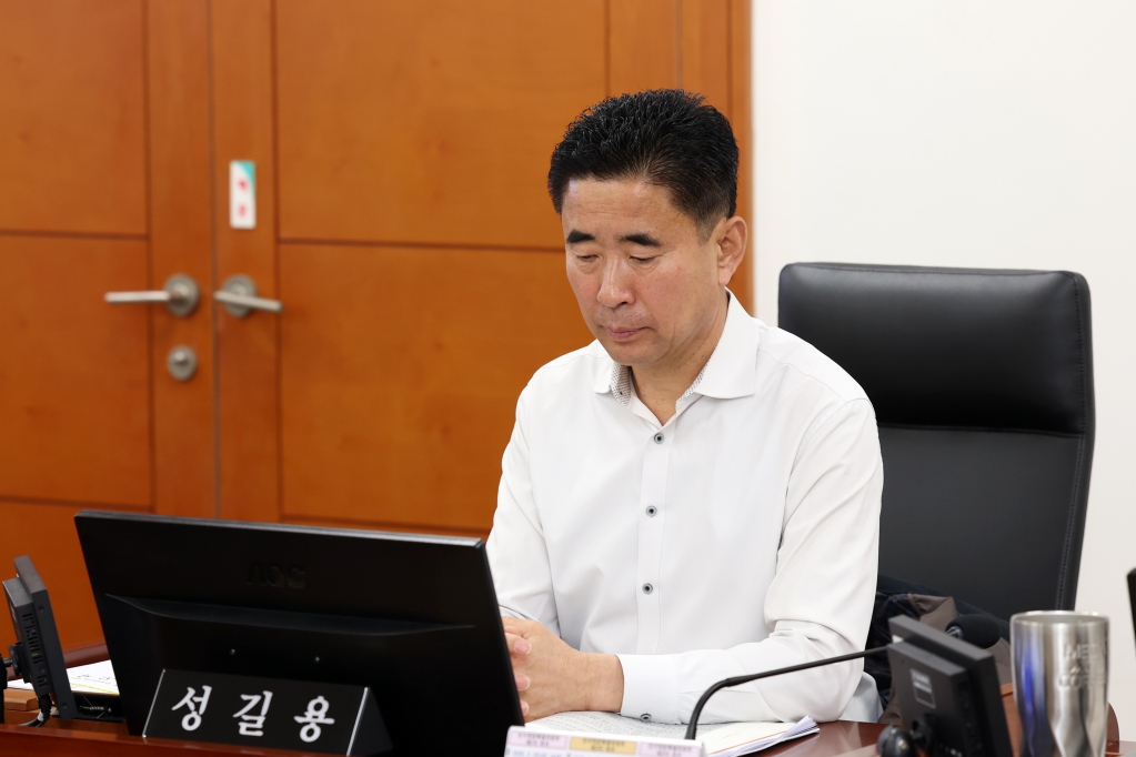 제292회임시회조례심사특별위원회_(5).JPG 이미지
